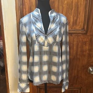BCBGMaxAzria White and Blue Fitted Long Sleeve Blouse